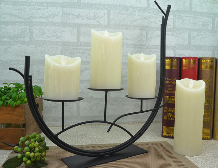 картинка Светодиодная свеча с эффектом горящего пламени и оплавленного воска 7,5