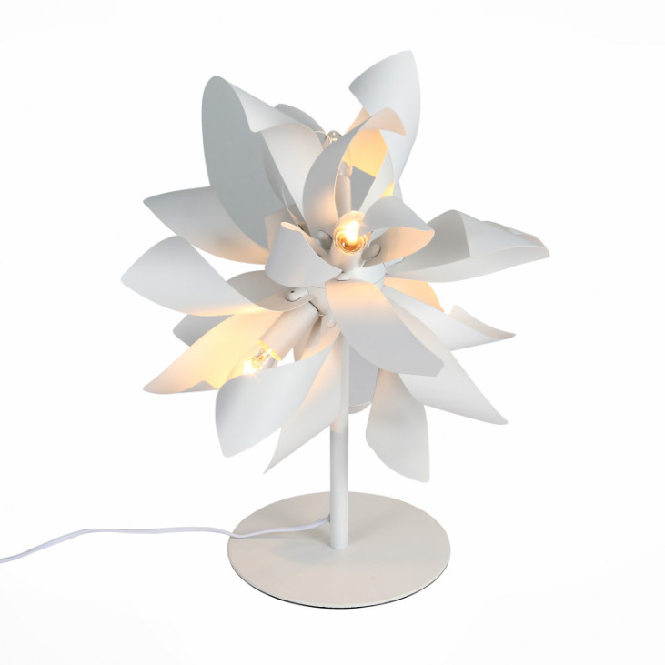 картинка Настольный светильник SL453.504.04G