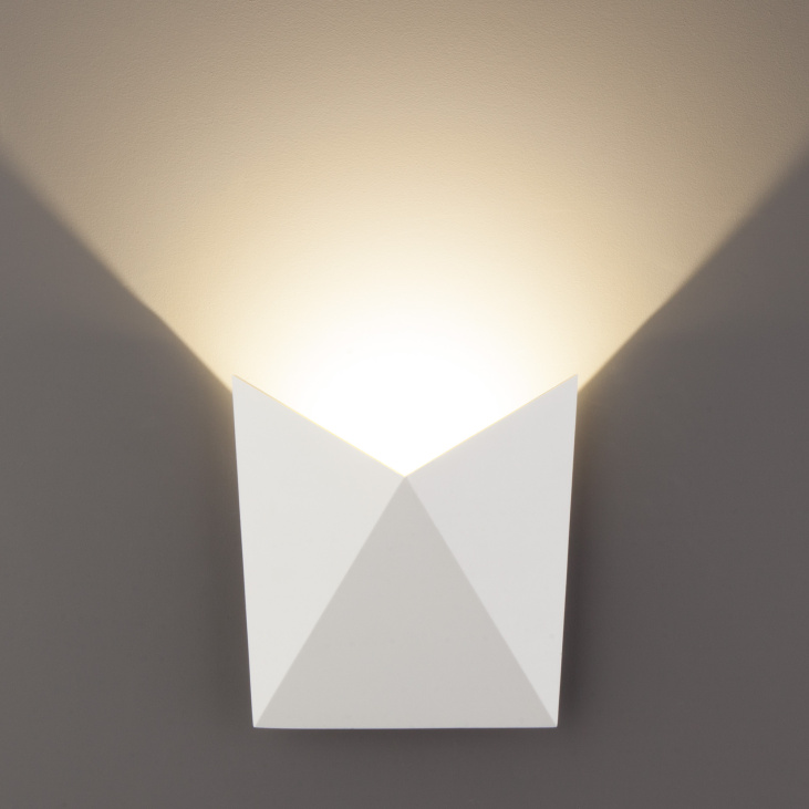 картинка Уличный светильник Batterfly 1517 TECHNO