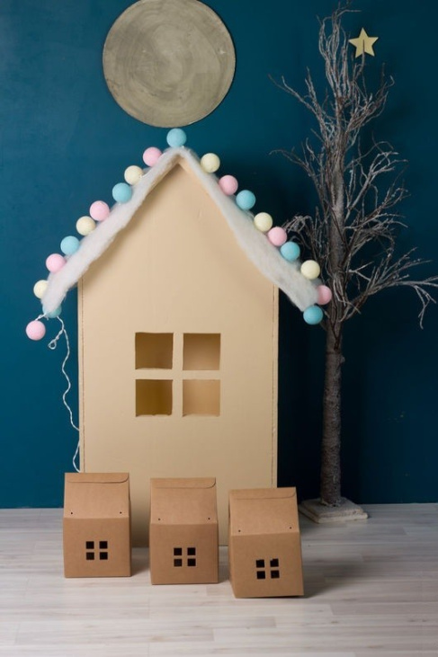 картинка Световая гирлянда из сливочных, светло-розовых, светло-бирюзовых  нитяных шариков