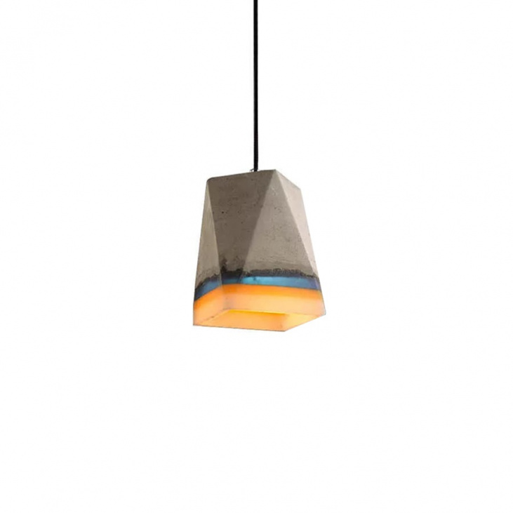 Concrete pendant outlet